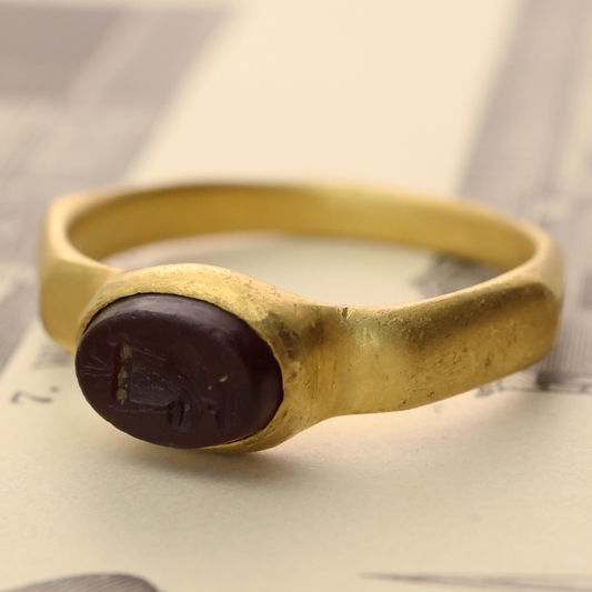 Roman Gold Ring with Urn Gemstone